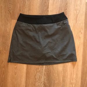 Women’s golf skort